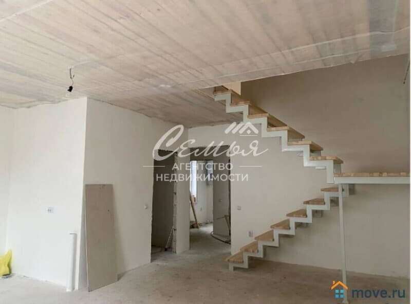 таунхаус, 120 м²