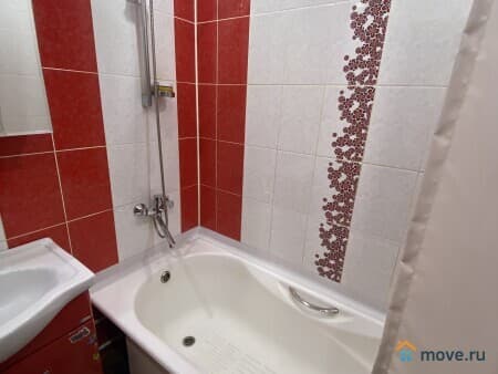 Продажа 2-комнатной квартиры, 53 м&sup2;, Екатеринбург, улица Опалихинская, 44