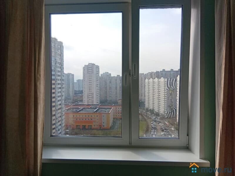 комната, 42 м&sup2;