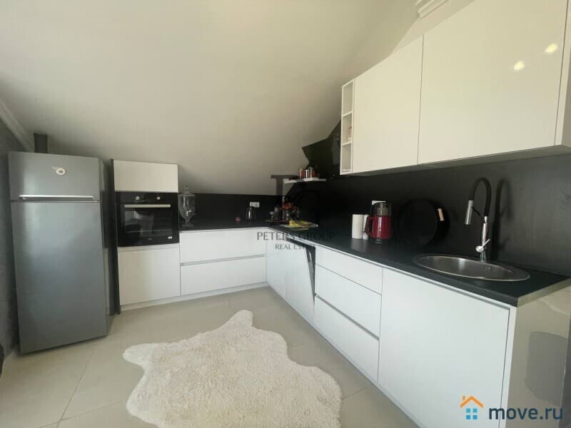 2-комн. пентхаус, 144 м²
