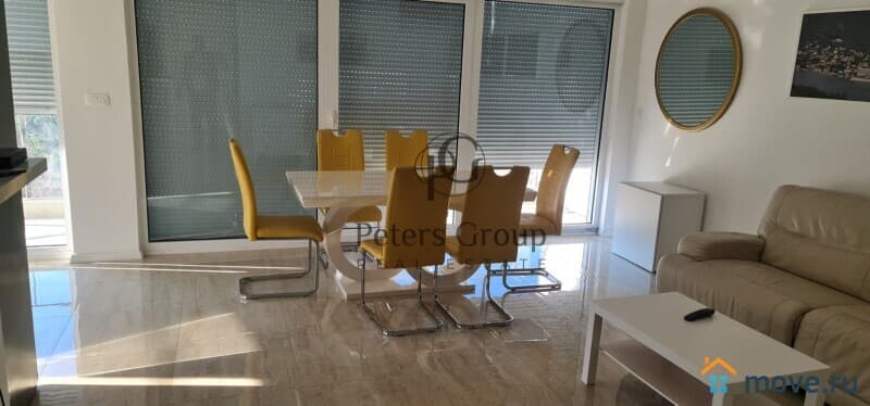 3-комн. квартира, 130 м²