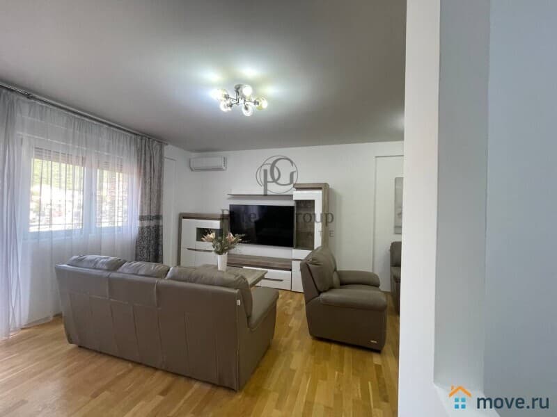 2-комн. квартира, 90 м²