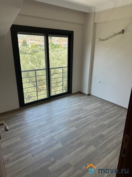 4-комн. квартира, 140 м²