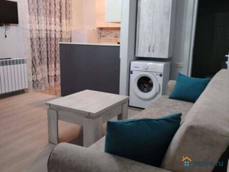 Сдаем 2-комнатную квартиру, 40 м², Батуми, Генерала Аслана Абашидзе, 35а