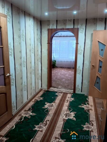 дом, 1400 м²