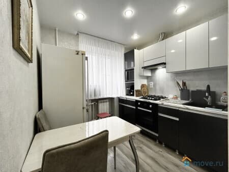 Продажа 1-комнатной квартиры, 30 м&sup2;, Волгоград, улица Пражская, 15