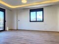 Продать трехкомнатную квартиру, 75 м², этаж 3 из 5. Фото 2