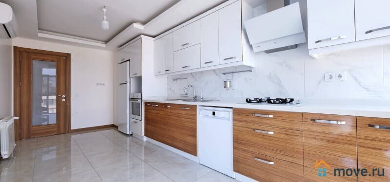 4-комн. квартира, 140 м²