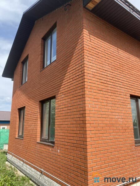 коттедж, 200 м²