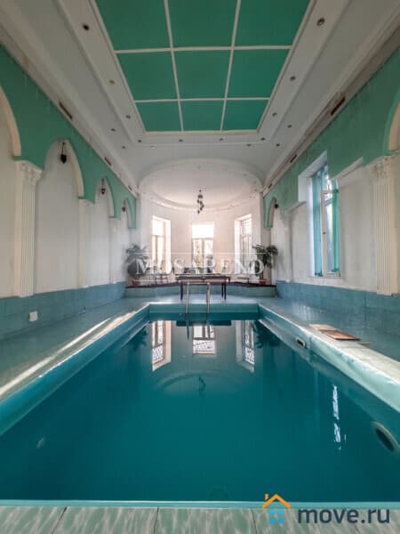 коттедж, 600 м&sup2;