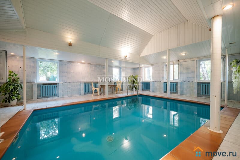 коттедж, 450 м&sup2;