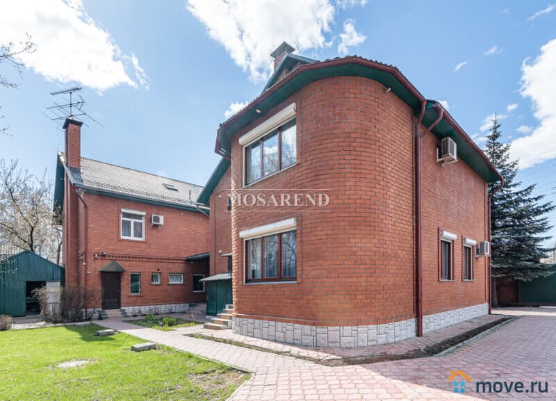 коттедж, 900 м&sup2;