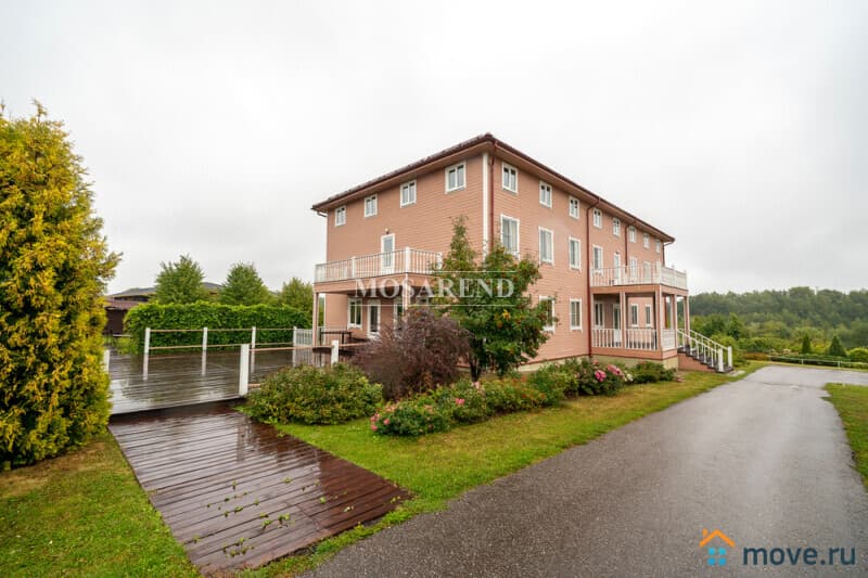 коттедж, 950 м&sup2;