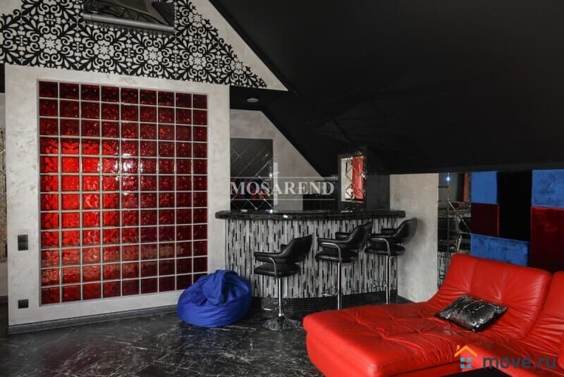 коттедж, 600 м&sup2;