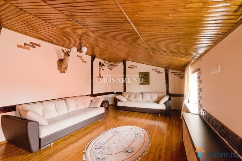 коттедж, 370 м&sup2;