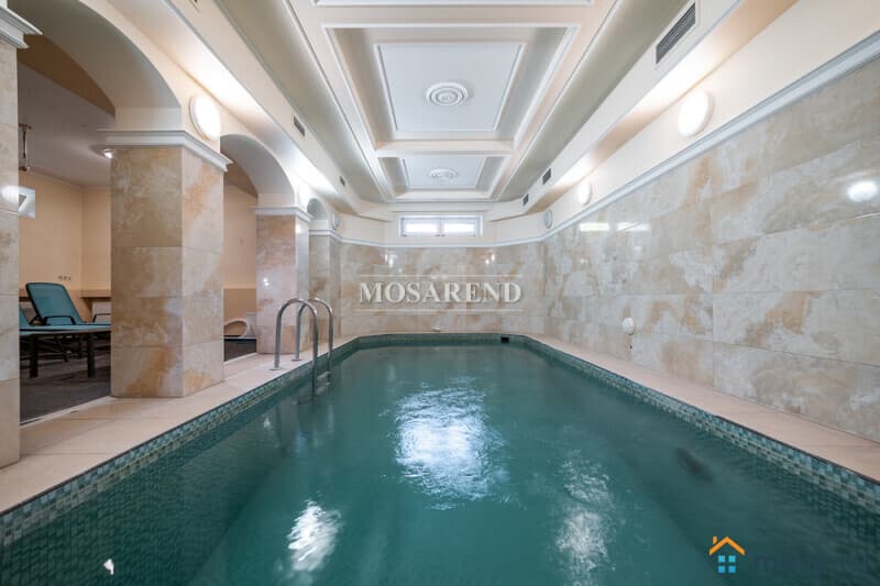 коттедж, 600 м&sup2;