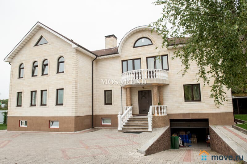 коттедж, 1000 м&sup2;