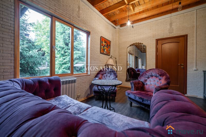 коттедж, 200 м&sup2;