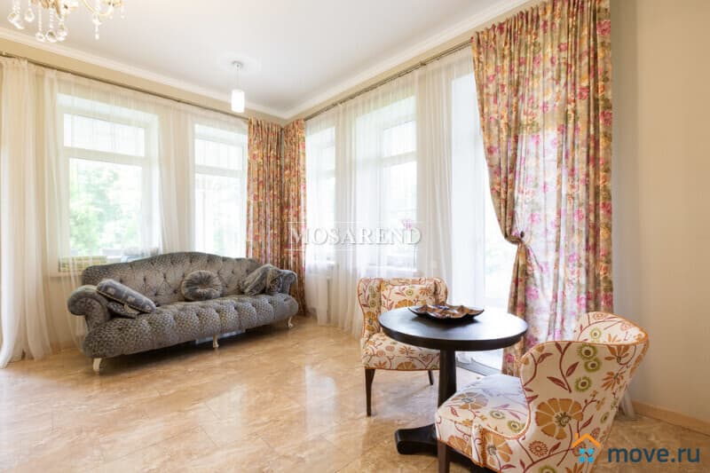 коттедж, 550 м&sup2;