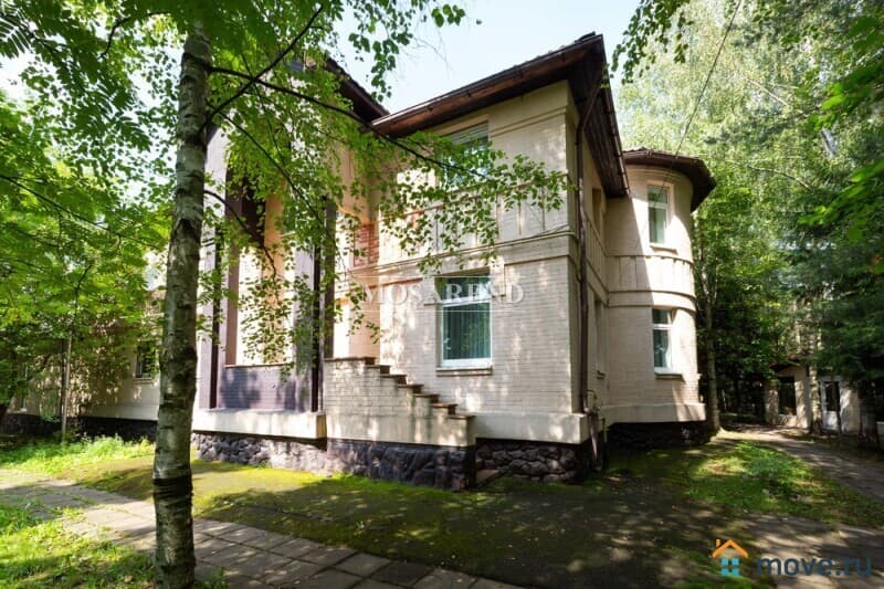 коттедж, 450 м&sup2;