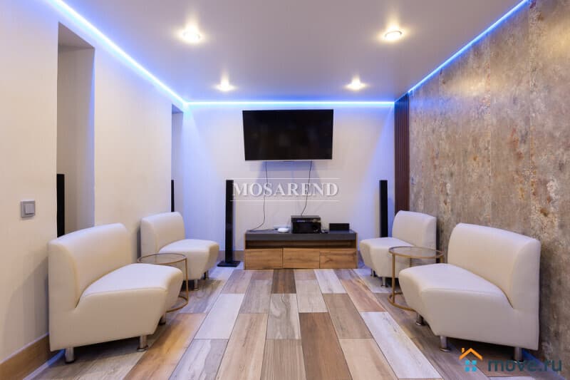 коттедж, 600 м&sup2;