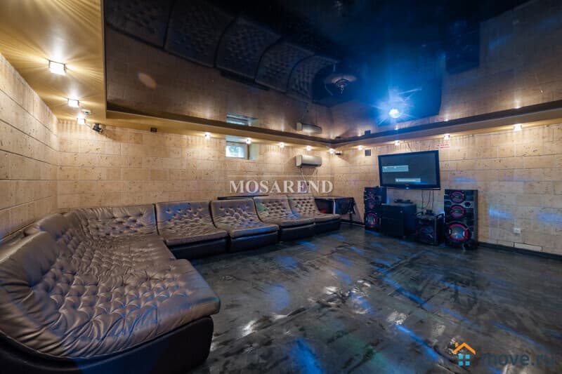 коттедж, 650 м&sup2;