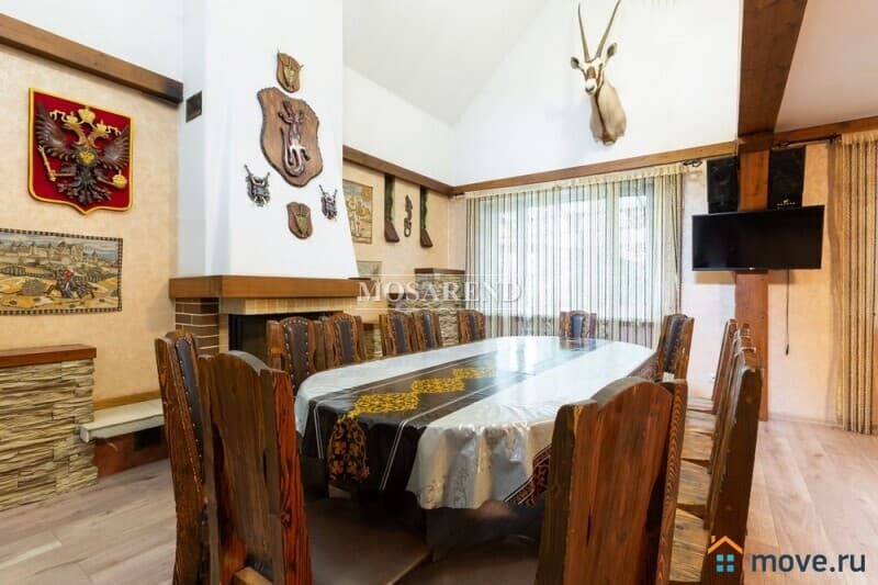 коттедж, 300 м&sup2;