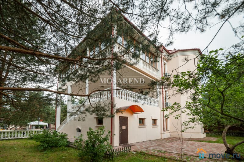 коттедж, 400 м&sup2;