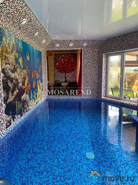 коттедж, 400 м²