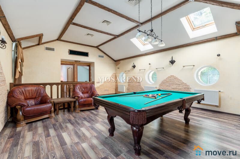 коттедж, 1000 м&sup2;