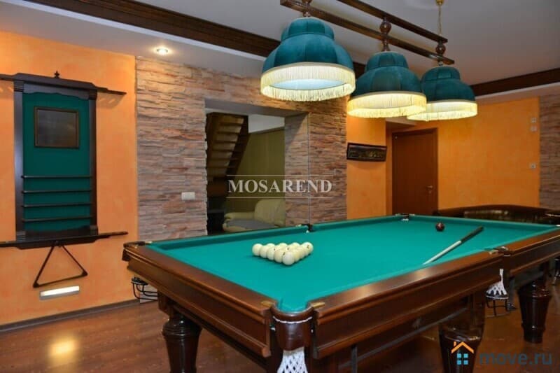 коттедж, 380 м&sup2;