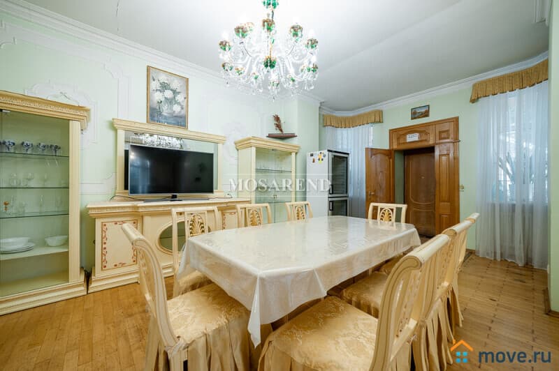 коттедж, 870 м&sup2;