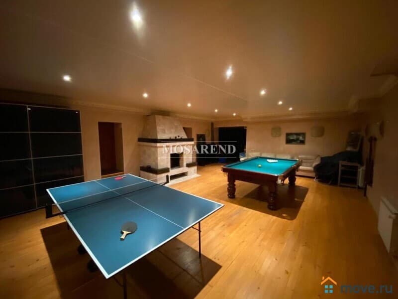 коттедж, 700 м²