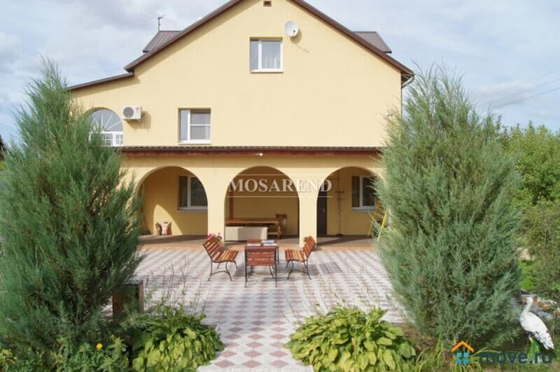 коттедж, 350 м&sup2;