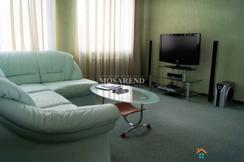 коттедж, 350 м&sup2;