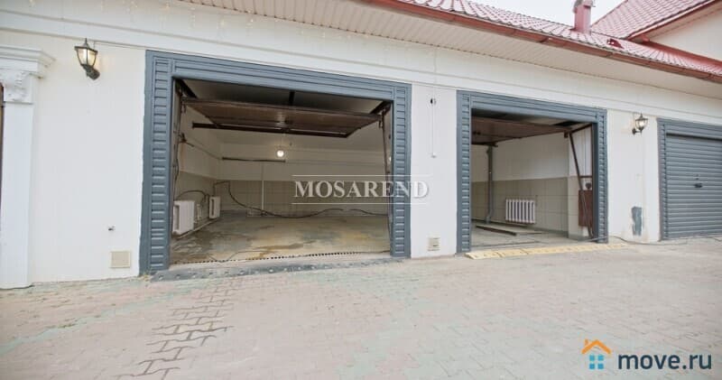 коттедж, 400 м²