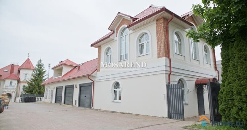 коттедж, 400 м²