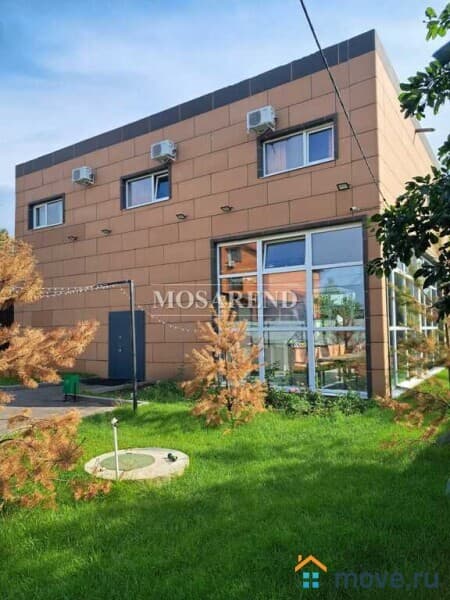 коттедж, 500 м²