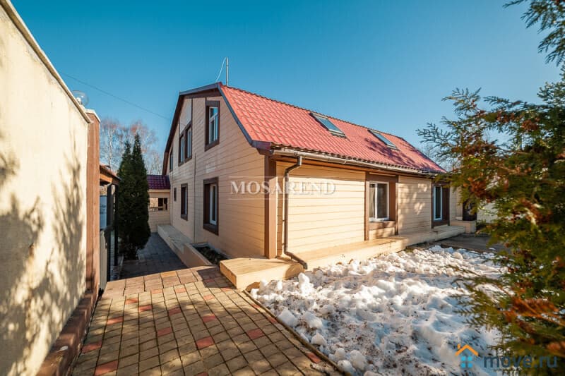 коттедж, 250 м&sup2;