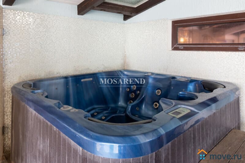 коттедж, 400 м²