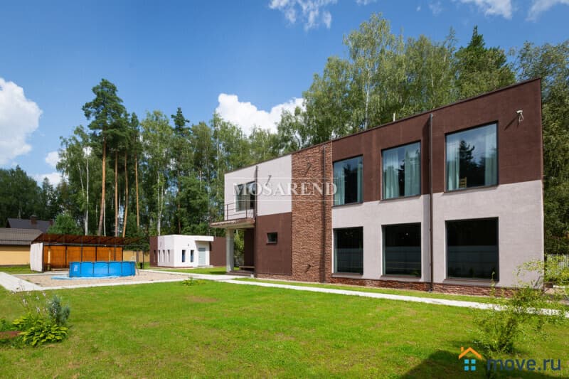 коттедж, 380 м²