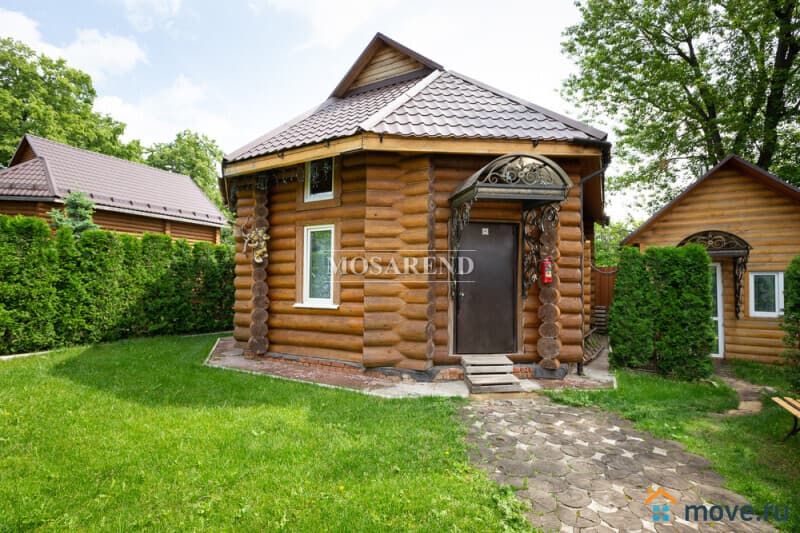 коттедж, 300 м²