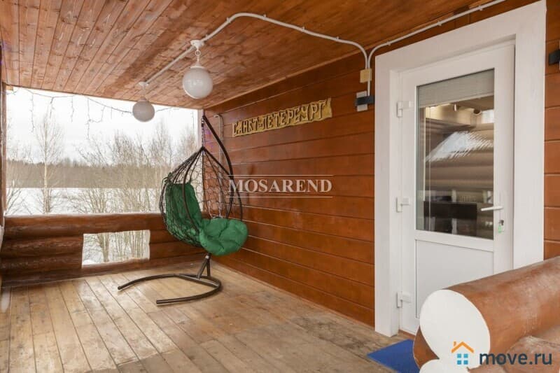 коттедж, 180 м²