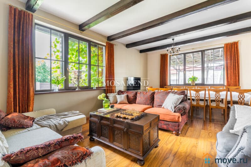 коттедж, 450 м²