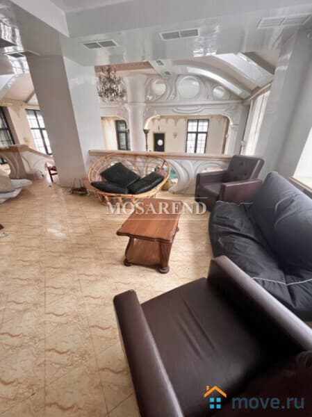 коттедж, 1000 м²