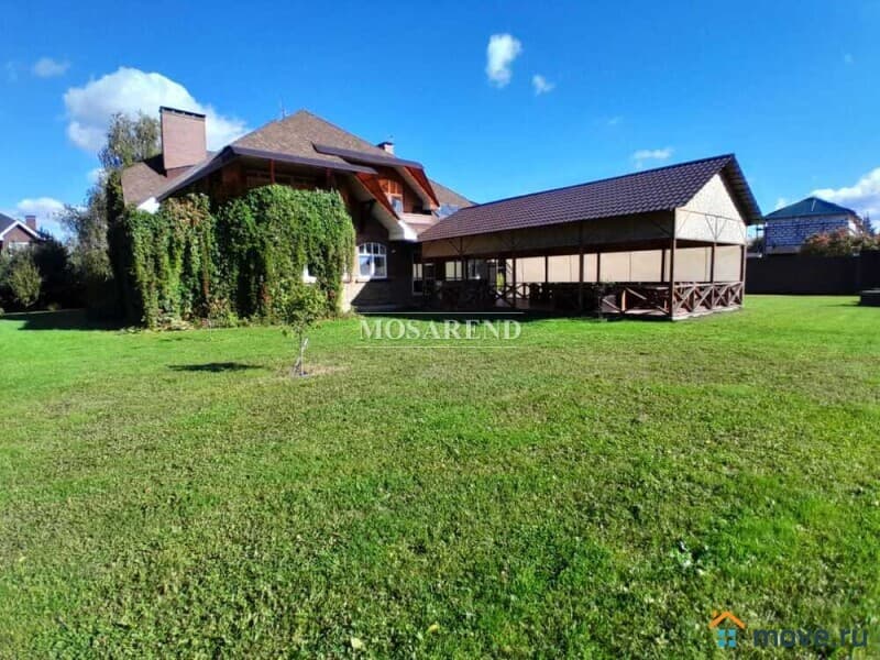 коттедж, 400 м&sup2;