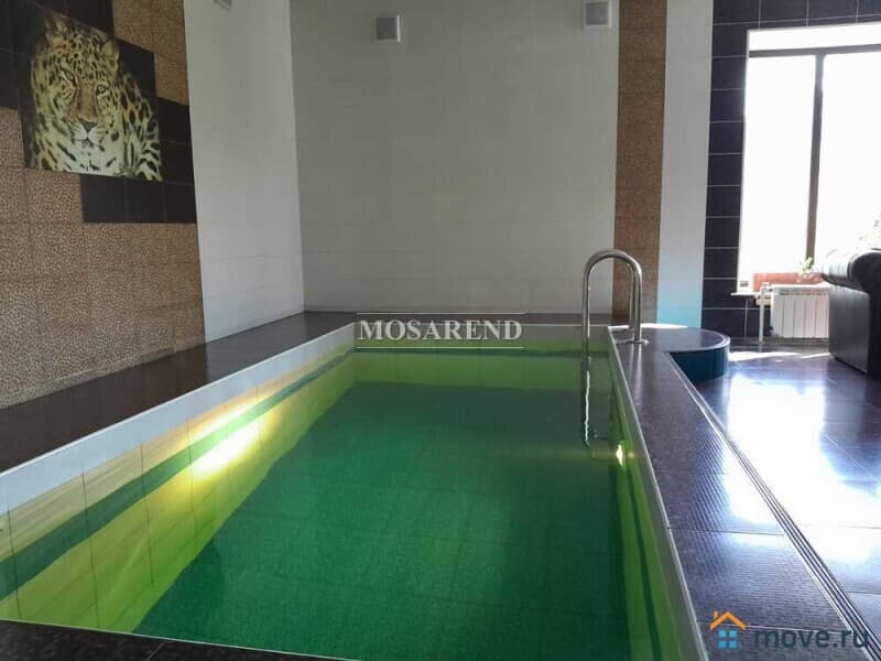 коттедж, 400 м&sup2;