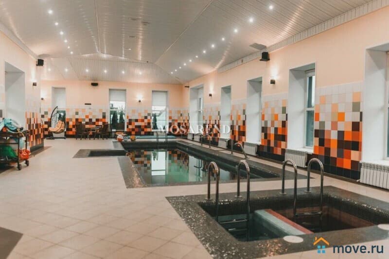 коттедж, 750 м²