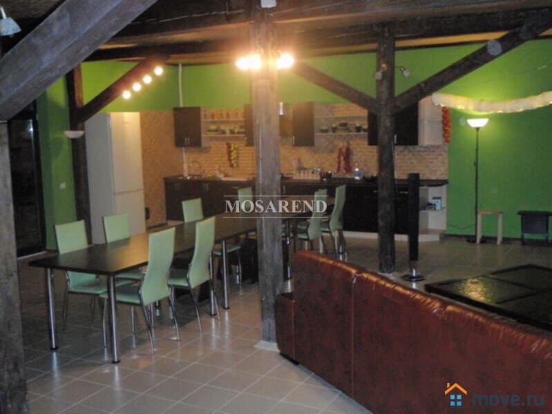 коттедж, 200 м²