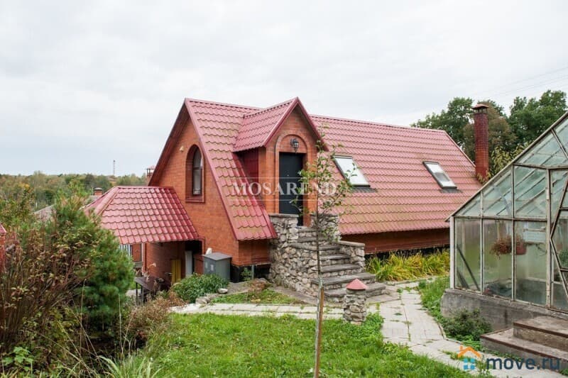 коттедж, 240 м²